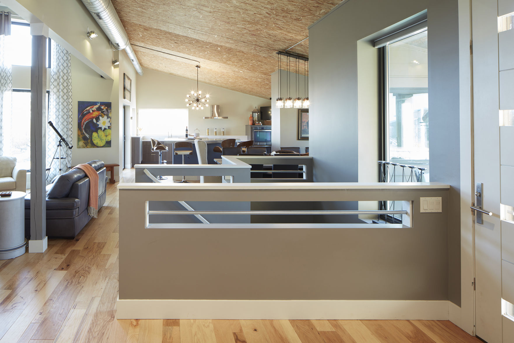 Modern ranch constructed from concrete and Styrofoam